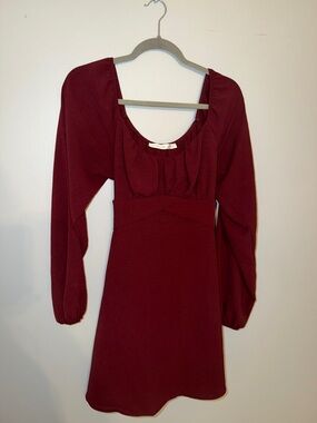 Women's Burgundy Long-Sleeve Scoop Neck Dress